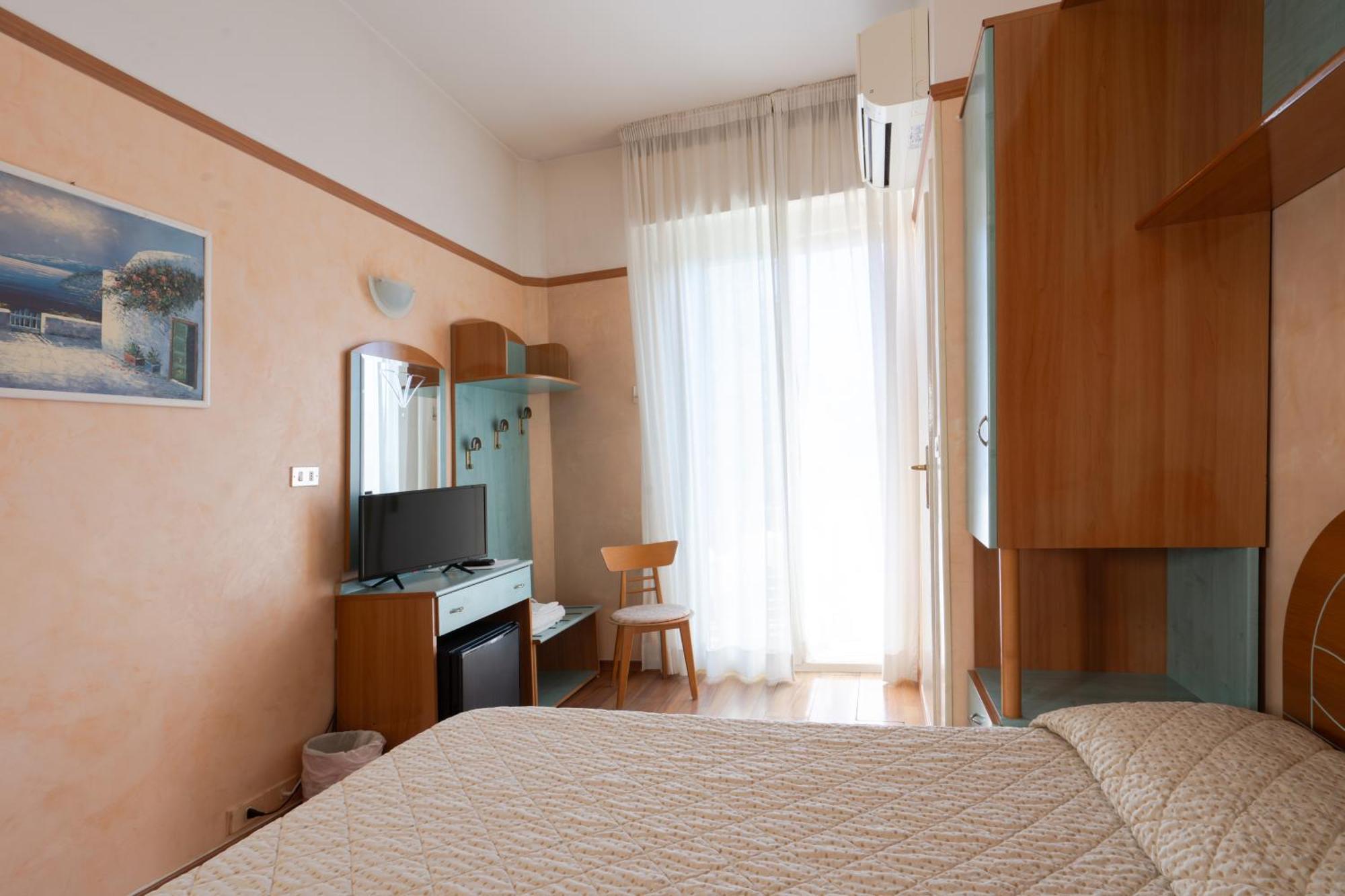 Hotel Britannia Rimini Marina Centro Ngoại thất bức ảnh