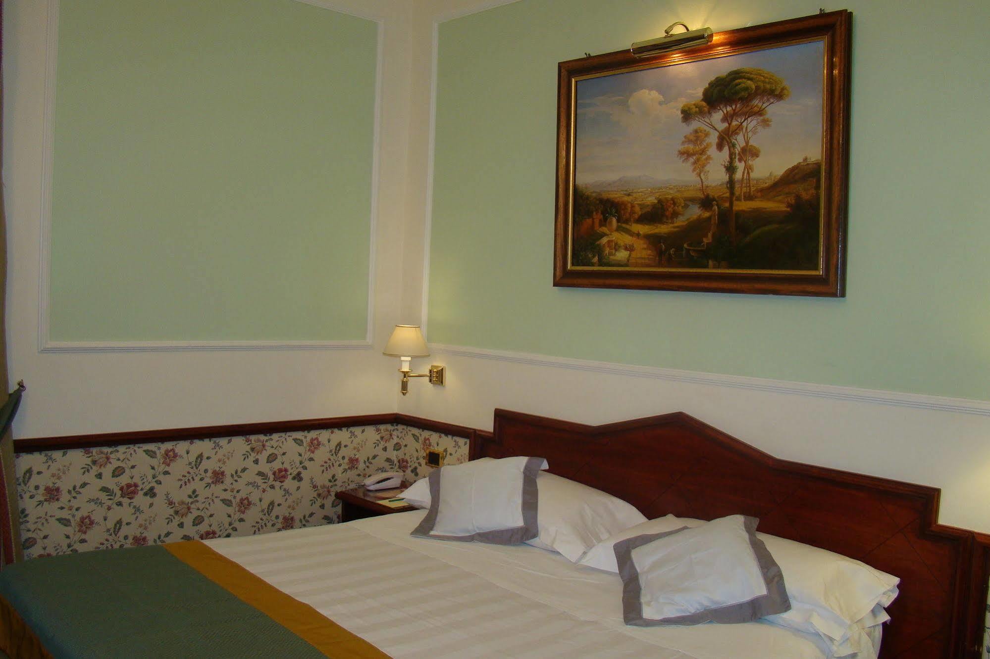 Hotel Britannia Rimini Marina Centro Ngoại thất bức ảnh